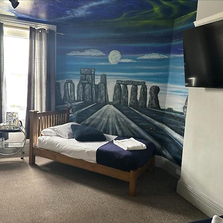 Stonehenge Inn & Shepherd'S Huts Bulford エクステリア 写真