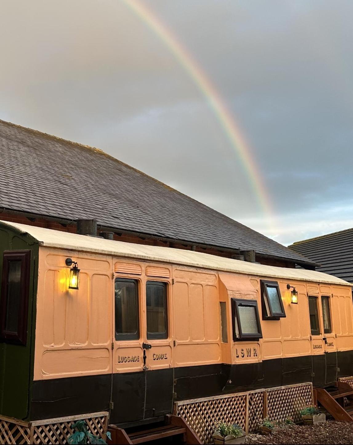 Stonehenge Inn & Shepherd'S Huts Bulford 部屋 写真