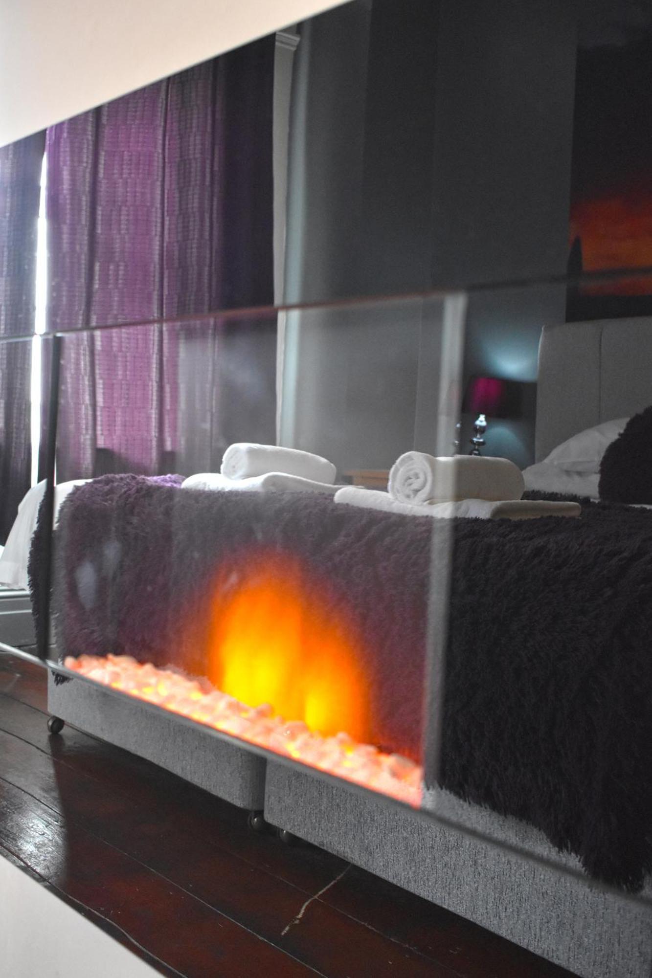 Stonehenge Inn & Shepherd'S Huts Bulford 部屋 写真