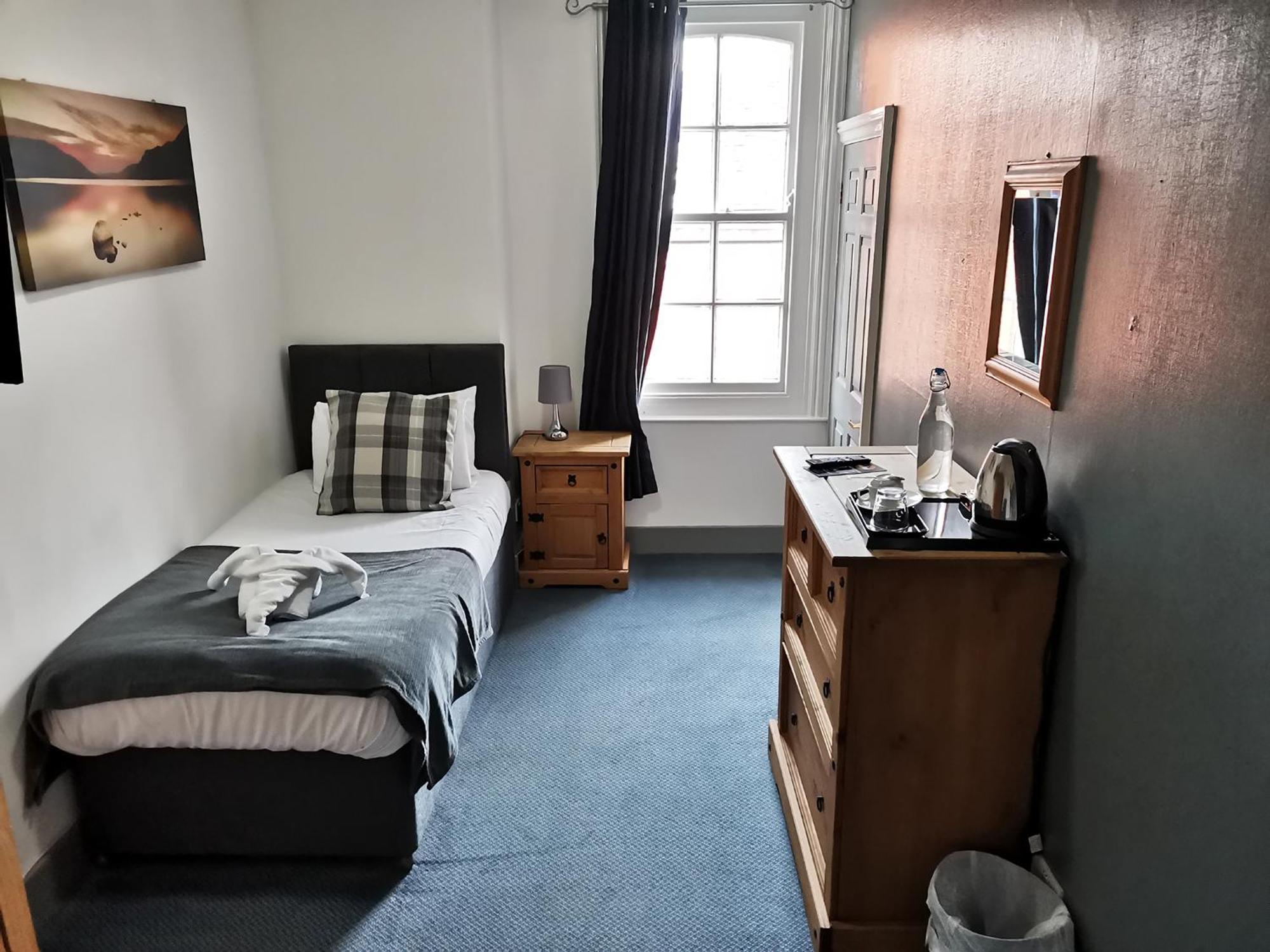 Stonehenge Inn & Shepherd'S Huts Bulford 部屋 写真